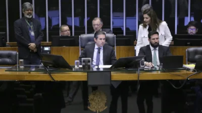 Câmara deve analisar nesta quarta-feira as PECs sobre blindagem de parlamentares e extinção do foro privilegiado