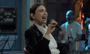 Adriana Calcanhotto canta Lupicínio Rodrigues no Samba na Gamboa