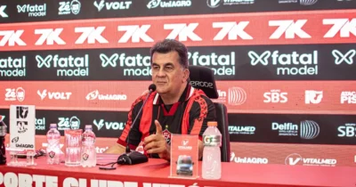 Presidente do Vitória confirma acerto com atacante espanhol: “Estamos acertados”