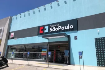 Rede de Farmácias abre vagas de emprego para pessoas acima de 50 anos; oportunidades também na Bahia