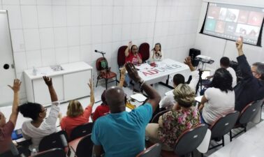 Professores da Uneb aderem à paralisação nacional de dois dias contra os ataques da Reforma Administrativa