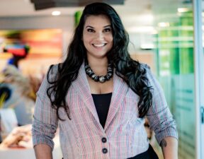 Kika Maia retorna ao Fashion Dolls para nova edição de oficina sobre estilo pessoal