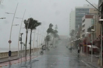 Codesal emite alerta para fortes chuvas e possibilidade de deslizamentos em Salvador