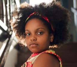 Artista mirim Lis Dórea é destaque da Flisapequinha