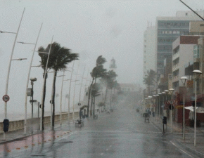 Chegada de frente fria promete chuva em Salvador nos próximos dias