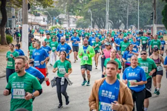 Salvador recebe o “Bota Pra Correr”, iniciativa que estimula a troca do sedentarismo por movimento