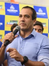 Ambulantes registrados na Prefeitura não pagarão taxa no Carnaval, diz Bruno Reis