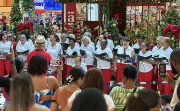 Vozes natalinas e espetáculo infantil marcam o fim de semana no Shopping Bela Vista